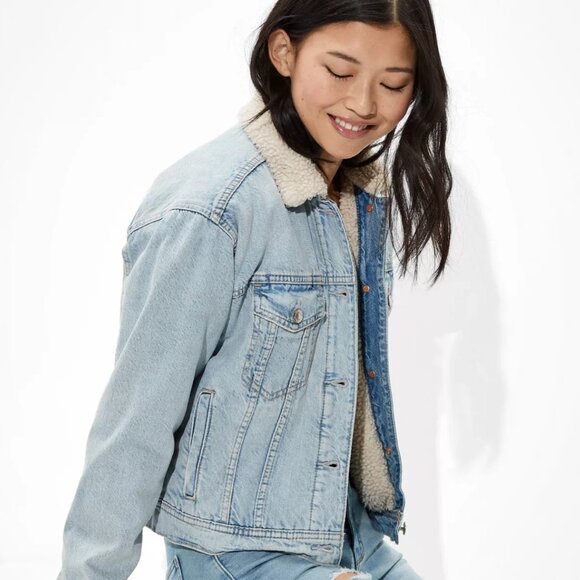 Ashley Vintage Charm Jackets & Blazers - Ashley Vintage Charm Sherpa Lined Jean Jacket Women's Size M Light Wash